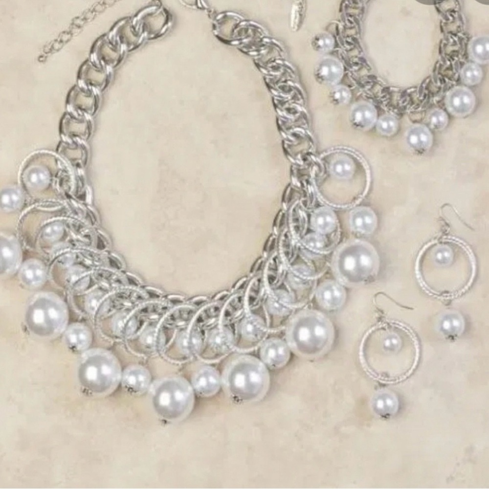 Plunder Set/Silver Necklace, Bracelet, Earrings with Pearl Accents
